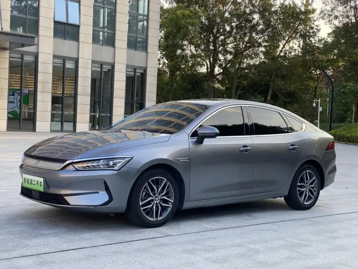 Qin Plus EV 2021 Model 500KM Luxury Model – фото 1