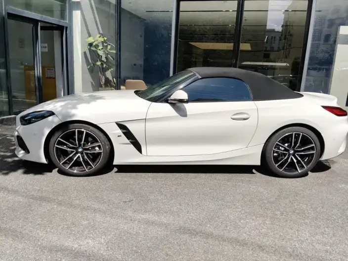 BMW Z4 2023 Model sDrive 25i M Sports Set – фото 3