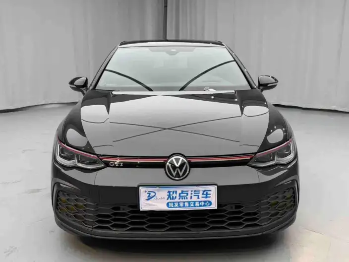 Volkswagen Golf GTI 2021 Model 380TSI DSG GTI – фото 2