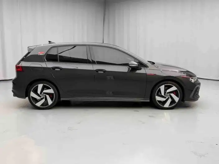 Volkswagen Golf GTI 2021 Model 380TSI DSG GTI – фото 8