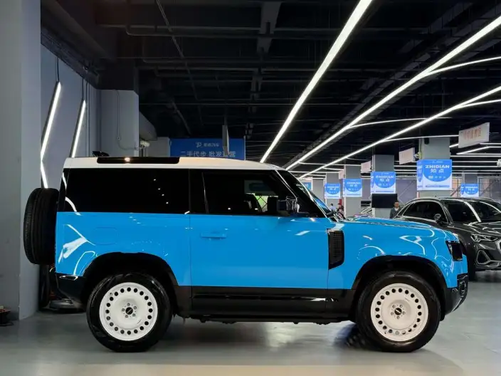 Land Rover Defender 2022 Model 90 P400 XS – фото 7