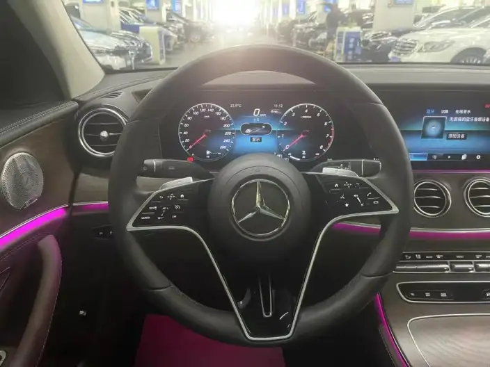 Mercedes-Benz E-Class 2022 Model E 300 L Luxury Model sedan – фото 6