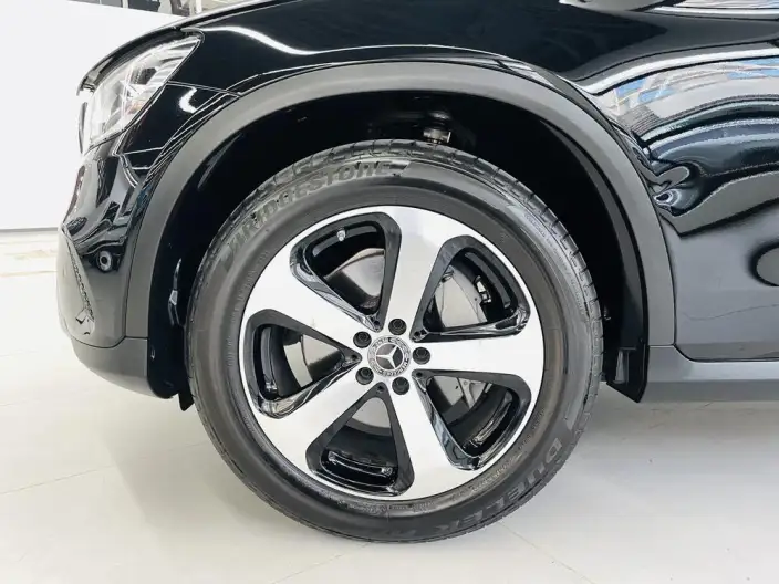 Mercedes-Benz GLC 2022 Model Facelift GLC 260 L 4MATIC Dynamic Model – фото 4