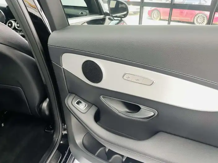 Mercedes-Benz GLC 2022 Model Facelift GLC 260 L 4MATIC Dynamic Model – фото 5