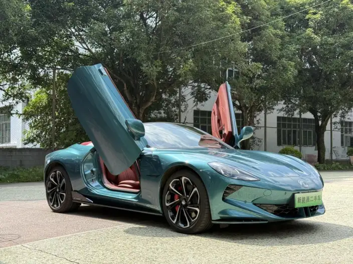 MG Cyberster 2026 Model 520km Legend 4WD Edition – фото 3