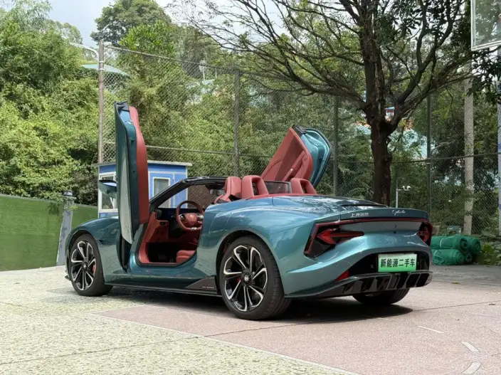 MG Cyberster 2026 Model 520km Legend 4WD Edition – фото 4