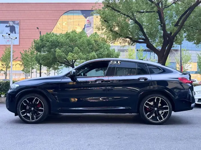 BMW X4 2022 Model M40i – фото 3