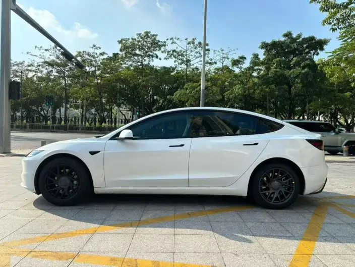 Model 3 2023 Model Rear-wheel drive version – фото 4