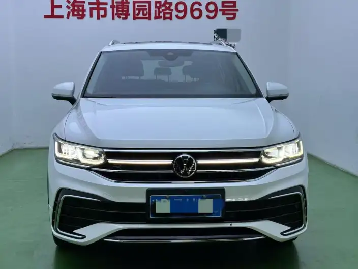 Volkswagen Tiguan L 2023 Model 330TSI 2WD R-Line Ultimate Edition – фото 2