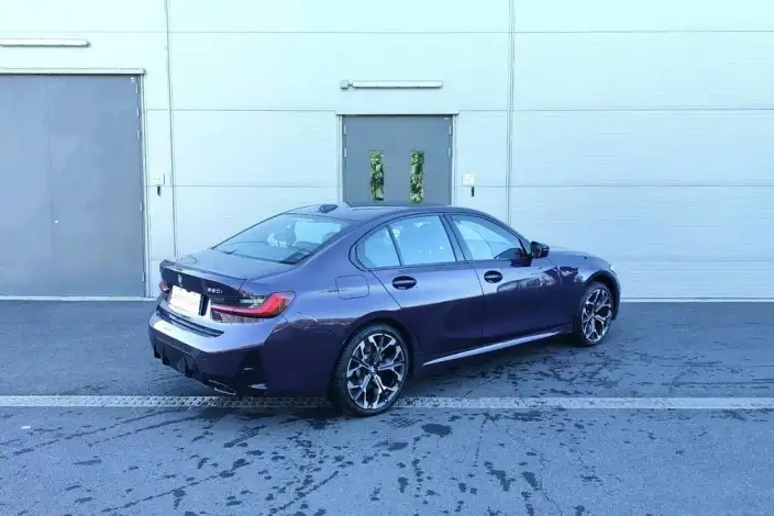 BMW 3 Series 2025 Model 330i 50th Anniversary Limited edition – фото 5