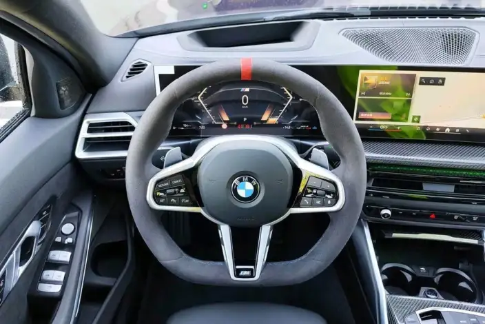 BMW 3 Series 2025 Model 330i 50th Anniversary Limited edition – фото 8
