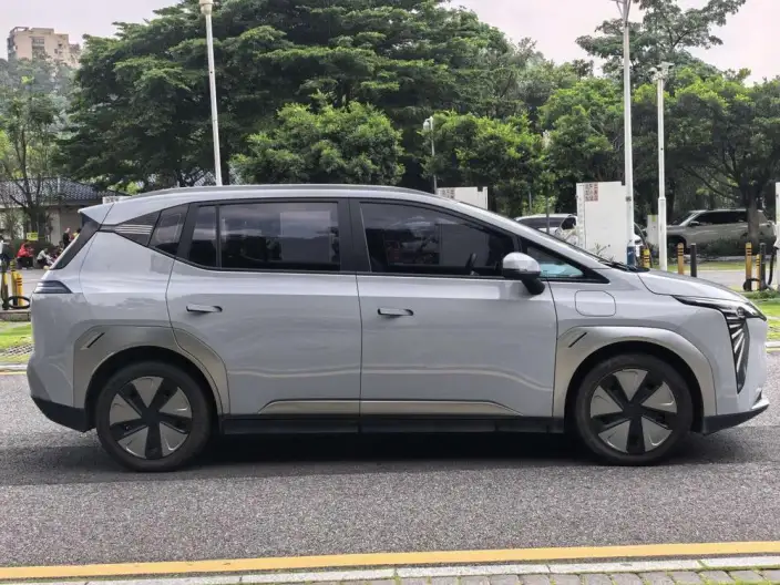 AION Y 2023 Model Plus 610 Lexiang Edition Ternary lithium – фото 7