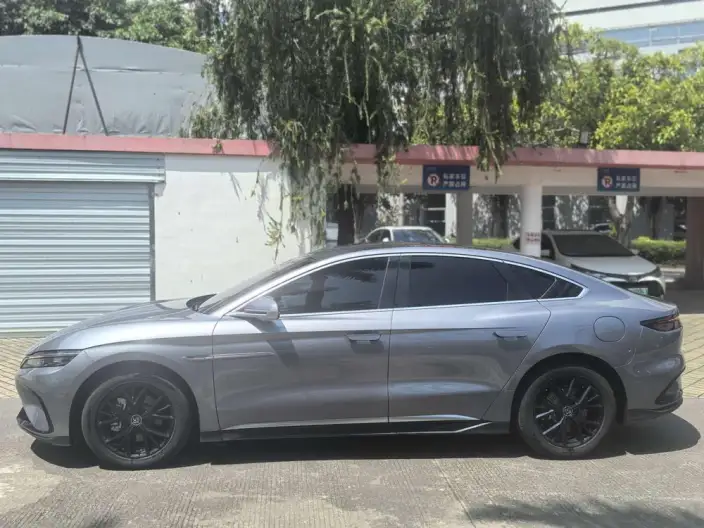BYD Han DM 2025 Model DM-i 125KM Comfort Model – фото 4