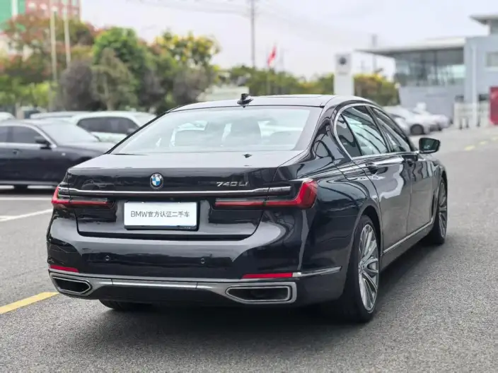 BMW 7 Series 2021 Model 740Li Leading Model Luxury Set – фото 4