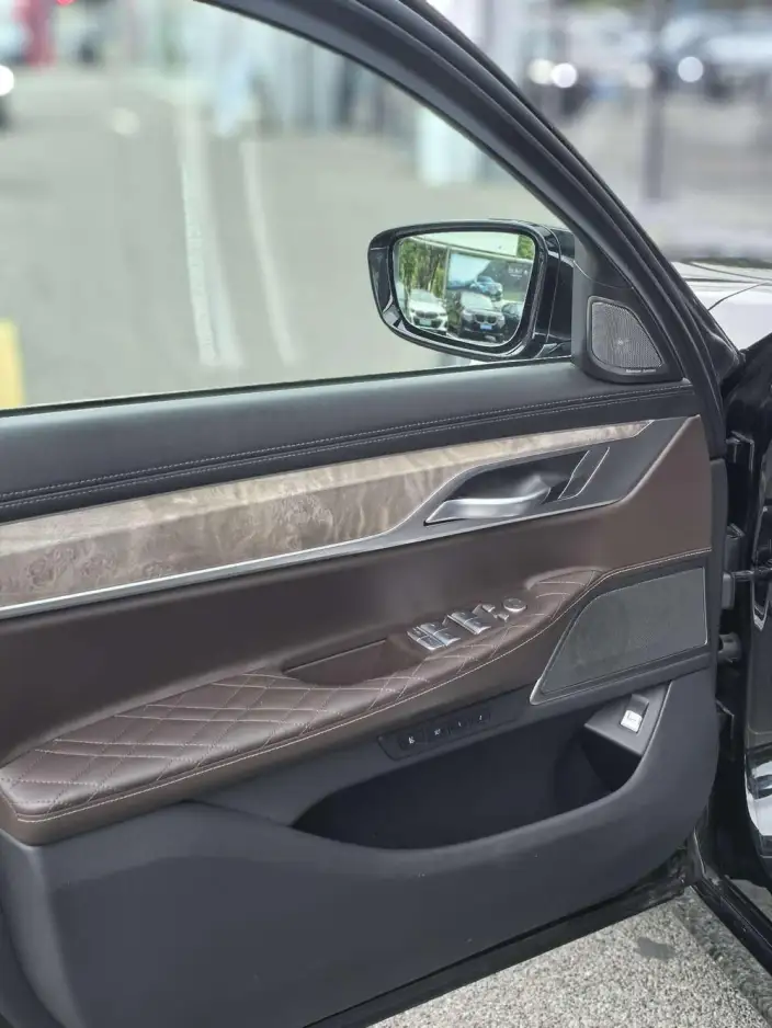 BMW 7 Series 2021 Model 740Li Leading Model Luxury Set – фото 8