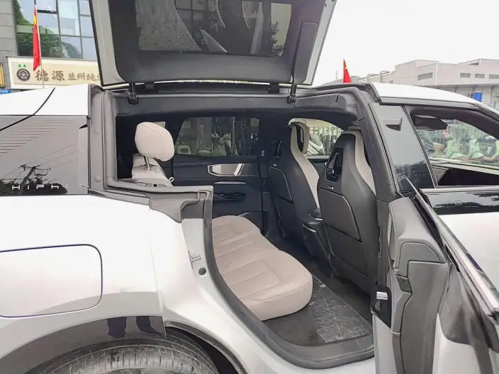 HiPhi HiPhi Y 2023 Model 560km Elite Edition – фото 6