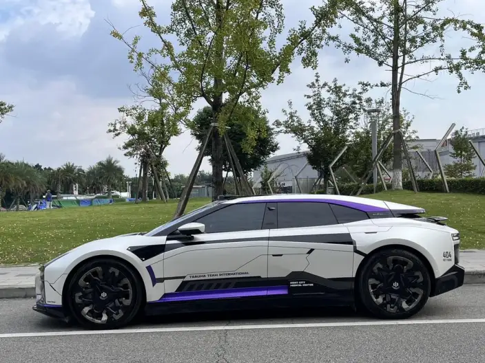 HiPhi Z 2023 Model 5 seat Edition