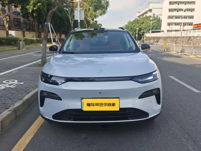 Leapmotor C11 2026 Model EV Edition 640 LiDAR Zhizun Edition – фото 2
