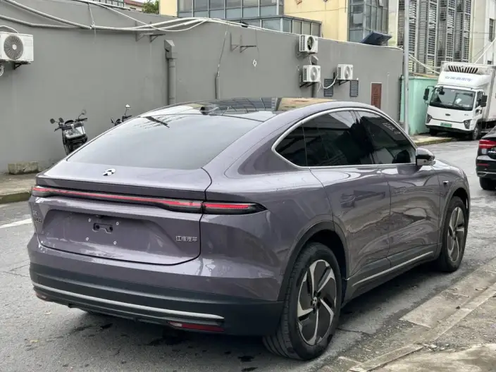 NIO EC6 2023 Model 75kWh – фото 6