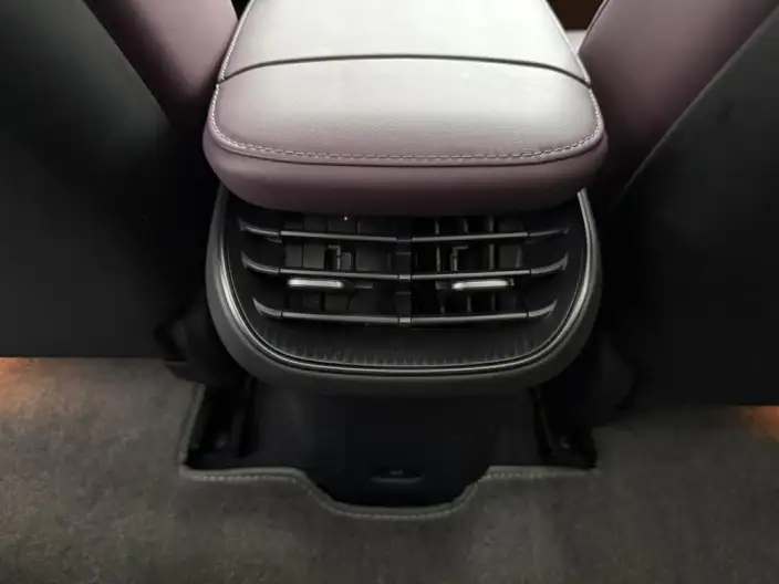 NIO ET5 2022 Model 75kWh – фото 10