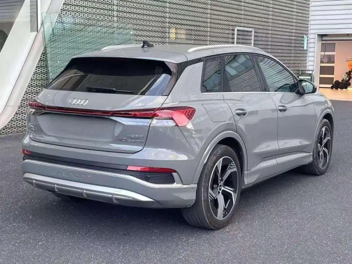 Audi Q4 e-tron 2024 Model 40 e-tron Genesis Edition – фото 5
