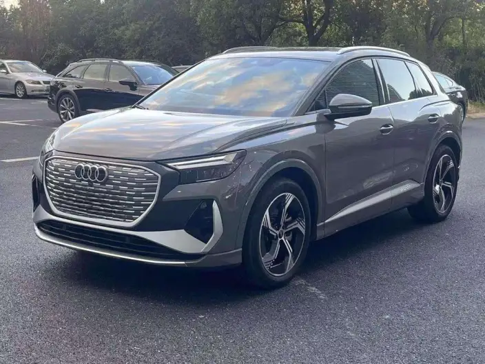 Audi Q4 e-tron 2024 Model 40 e-tron Genesis Edition – фото 10