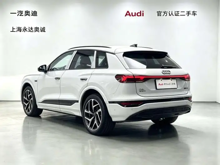AUDI Q6L e-tron 2026 Model First Edition Pilot Edition – фото 4