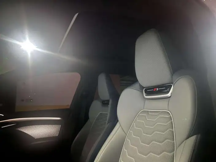 AUDI Q6L e-tron 2026 Model First Edition Pilot Edition – фото 8