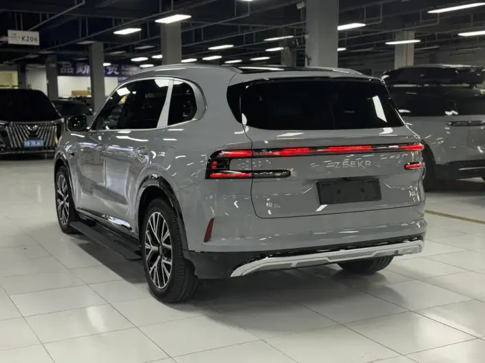 ZEEKR 8X 2026 Model 55kWh MAX – фото 4