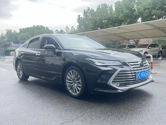 Toyota Avalon 2024 Model Intelligent Hybrid 2.0L E-CVT Premium Edition – фото 3