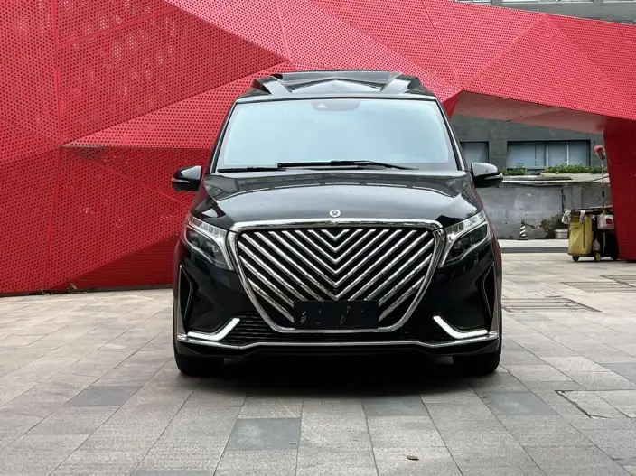Mercedes-Benz V-Class 2022 Model V 260 L Long wheelbase Premium Edition – фото 2