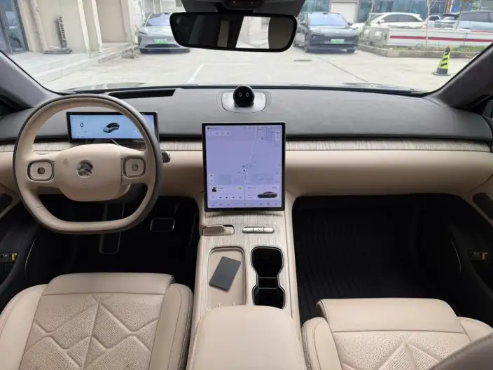 NIO ET7 2024 Model 75kWh Executive Signature Edition – фото 10