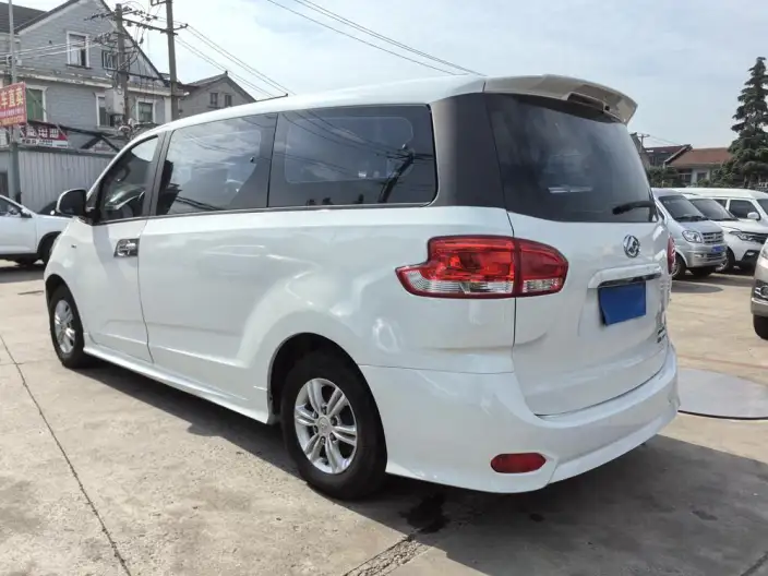 Maxus G10 2021 Model 2.0T Petrol Manual Elite Edition 7 seat