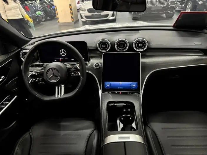 Mercedes-Benz C-Class 2024 Model C 260 L Sports Edition – фото 5