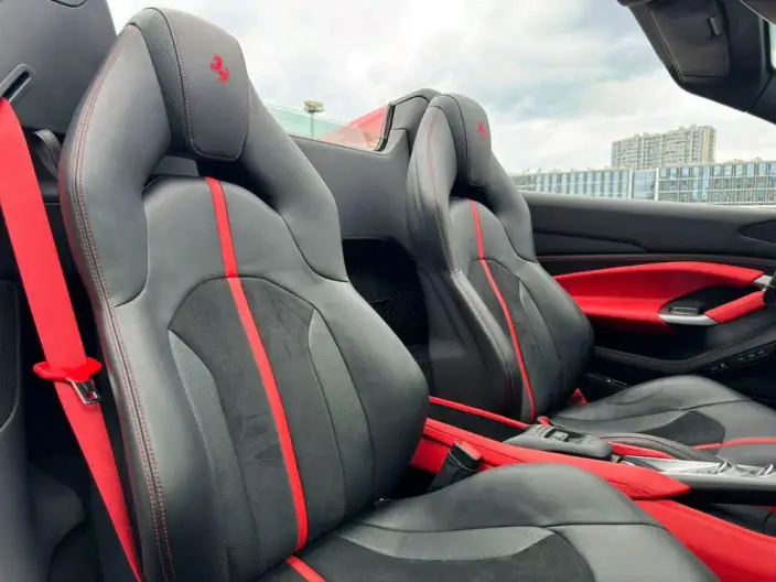 Ferrari F8 2020 Model Spider 3.9T V8 – фото 9