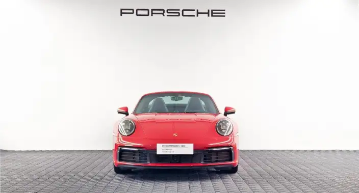 PORSCHE 911 2022 Model Targa 4 3.0T – фото 2