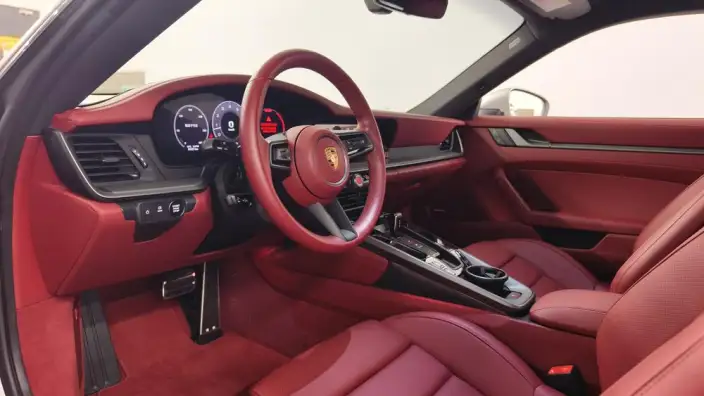 PORSCHE 911 2025 Model Carrera 3.0T – фото 9
