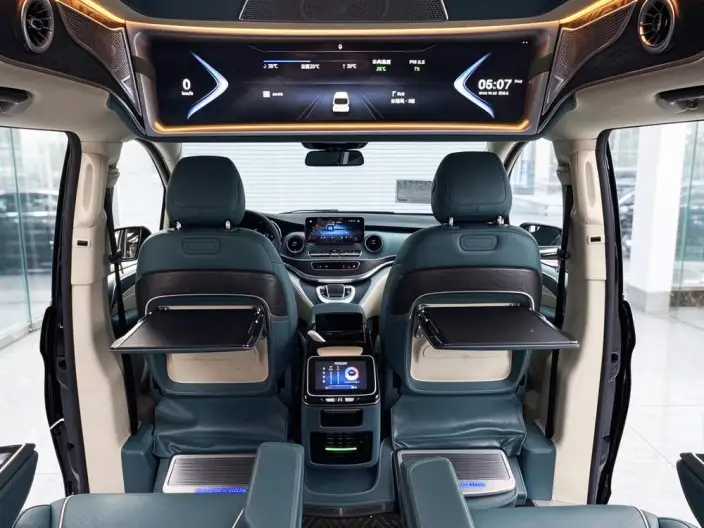 Mercedes-Benz V-Class 2022 Model V 260 L Long wheelbase Premium Edition – фото 4