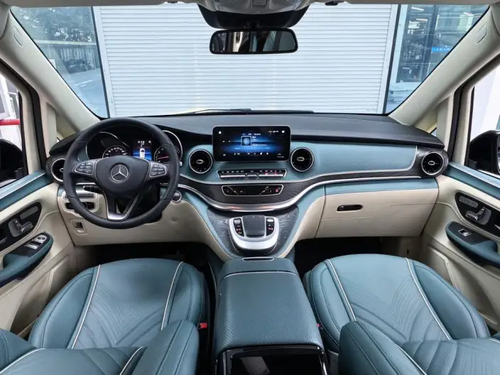 Mercedes-Benz V-Class 2022 Model V 260 L Long wheelbase Premium Edition – фото 7