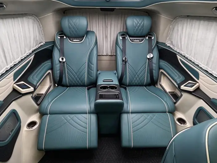 Mercedes-Benz V-Class 2022 Model V 260 L Long wheelbase Premium Edition – фото 9