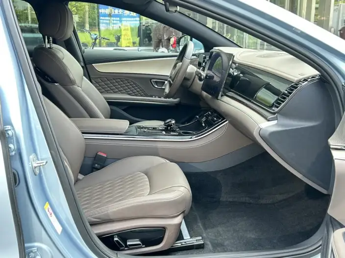 BYD Han EV 2023 Model Champion Edition 506KM Noble Model – фото 7