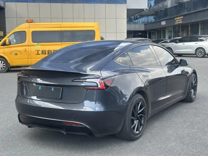 Model 3 2024 Model High performance All-wheel drive version – фото 6