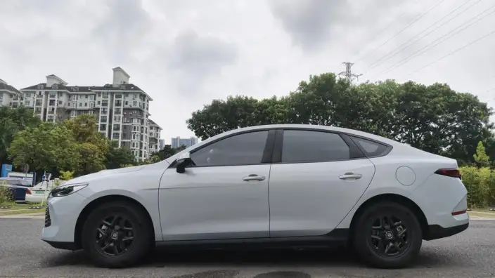 BYD Qin PLUS DM 2025 Model Smart Driving Edition DM-i 55KM Leading Model – фото 4