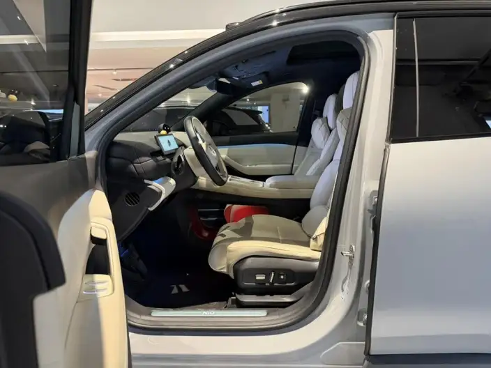 NIO ES6 2024 Model 75kWh – фото 9