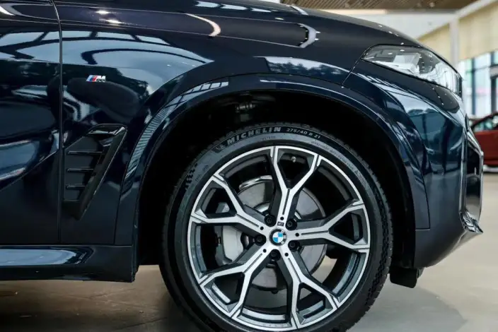 BMW X5 2023 Model xDrive30Li Exclusive Model M Sports Night Set – фото 5