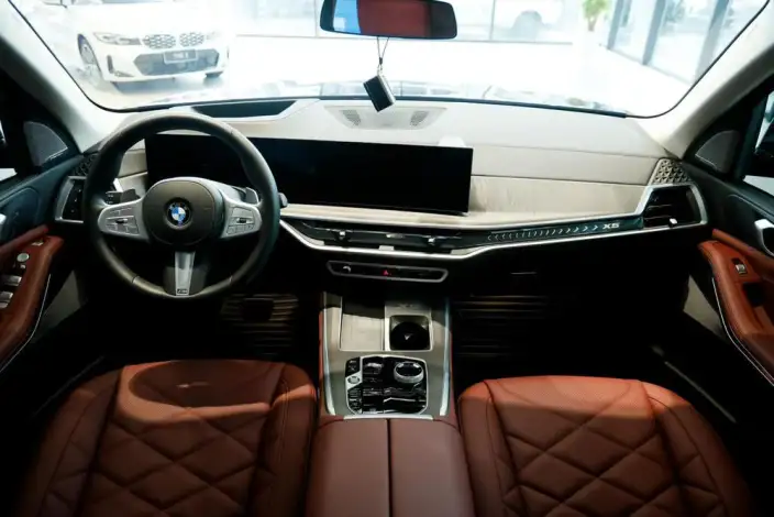 BMW X5 2023 Model xDrive30Li Exclusive Model M Sports Night Set – фото 7