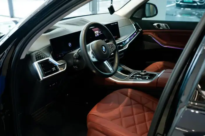 BMW X5 2023 Model xDrive30Li Exclusive Model M Sports Night Set – фото 8