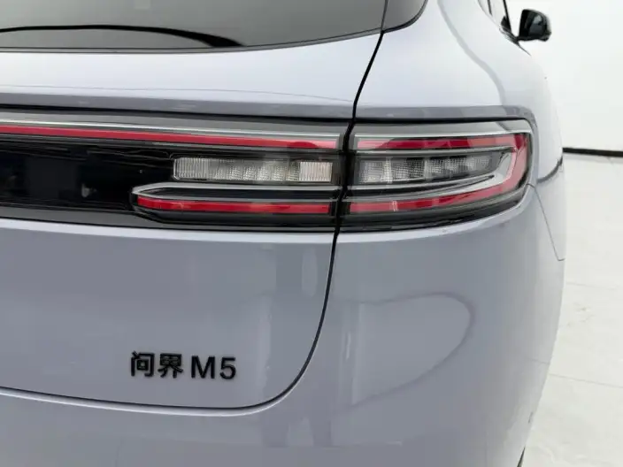 Aito M5 2025 Model Extended Range Ultra 4WD Edition – фото 6