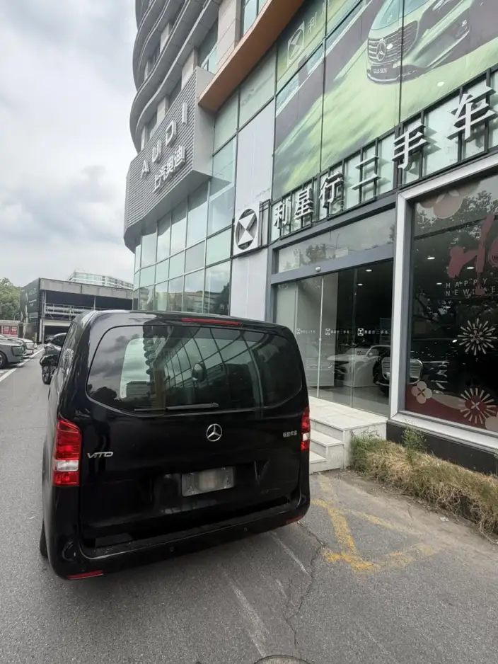 Viano 2020 Model 2.0T Business Edition 7 seat – фото 4
