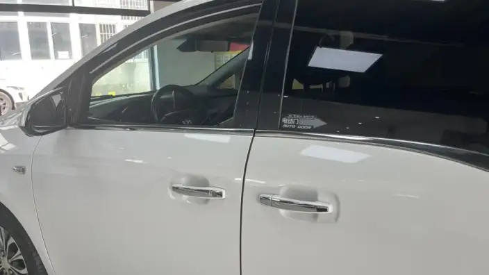 Buick GL8 2022 Model Facelift Business class 2.0T Smart Noble Model – фото 10